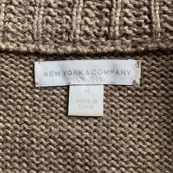 New York & Company, Medium, brown sweater - Picture 3 of 5